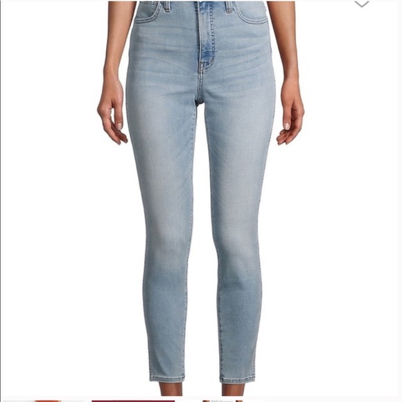 NWT Curvy Roadtripper Authentic Jeans in Cadwell Wash MD665 Size 25 - Picture 2 of 16